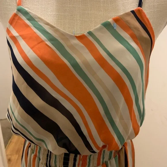 Summer dress small - Picture 2 of 5